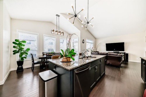 612 Montgomery Close Se, High River, AB - Indoor