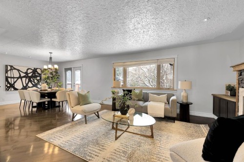 4712 Grove Hill Road Sw, Calgary, AB - Indoor Photo Showing Living Room