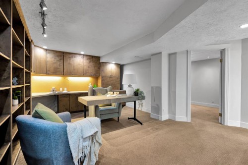 4712 Grove Hill Road Sw, Calgary, AB - Indoor