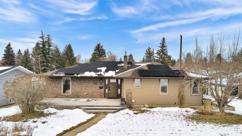 4712 Grove Hill Road Sw, Calgary, AB - Outdoor