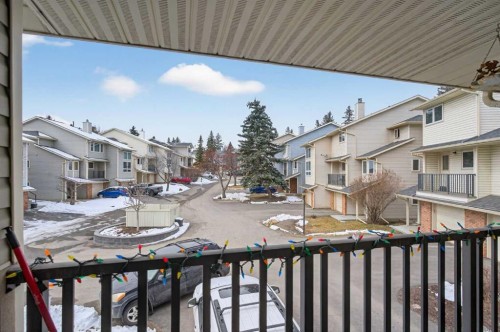 53 Millrise Lane Sw, Calgary, AB - Outdoor