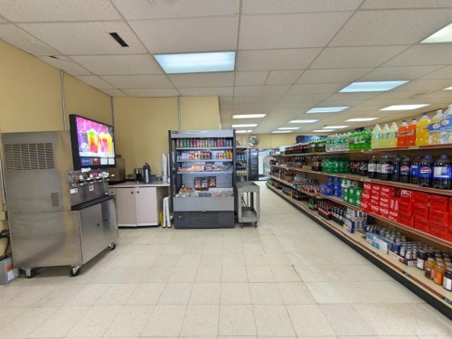 2001 15 Avenue, Didsbury, AB 