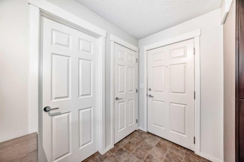 4308-279 Copperpond Common Se, Calgary, AB - Indoor Photo Showing Other Room