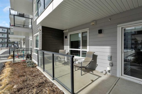 2106-33 Carringham Gate Nw, Calgary, AB - Outdoor With Exterior