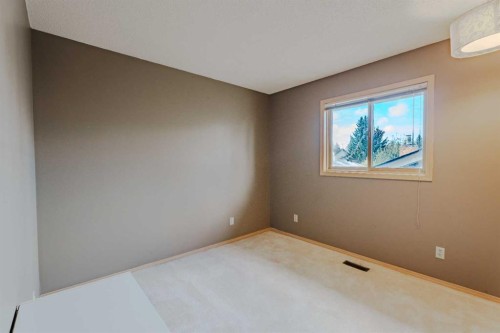 135 Canterbury Court Sw, Calgary, AB - Indoor Photo Showing Other Room