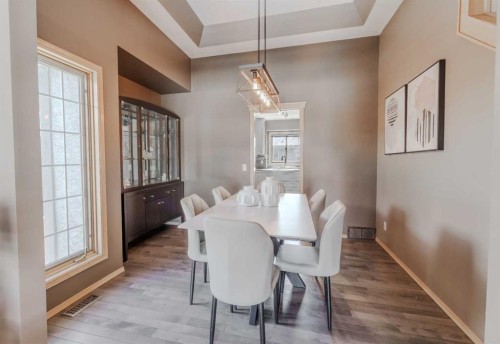 135 Canterbury Court Sw, Calgary, AB - Indoor Photo Showing Dining Room