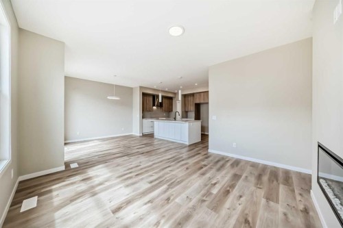 1085 Sawgrass Link Nw, Airdrie, AB - Indoor Photo Showing Other Room