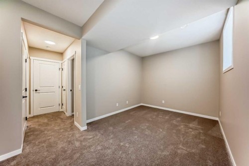 1085 Sawgrass Link Nw, Airdrie, AB - Indoor Photo Showing Other Room