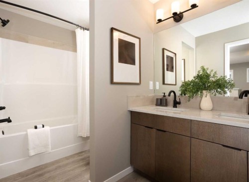 1085 Sawgrass Link Nw, Airdrie, AB - Indoor Photo Showing Bathroom