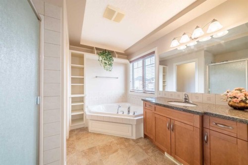 107 Panatella Close Nw, Calgary, AB - Indoor Photo Showing Bathroom