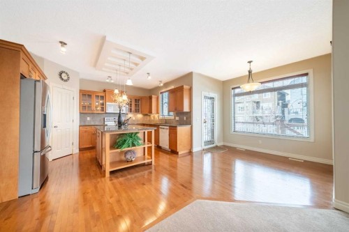 107 Panatella Close Nw, Calgary, AB - Indoor Photo Showing Kitchen