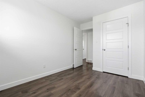263 Doverview Crescent Se, Calgary, AB - Indoor Photo Showing Other Room