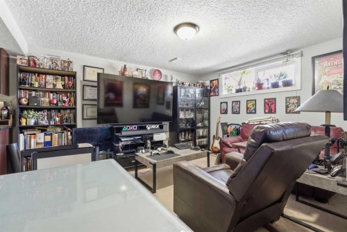 263 Doverview Crescent Se, Calgary, AB - Indoor