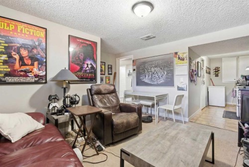 263 Doverview Crescent Se, Calgary, AB - Indoor