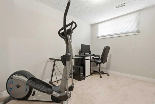 263 Doverview Crescent Se, Calgary, AB - Indoor Photo Showing Other Room