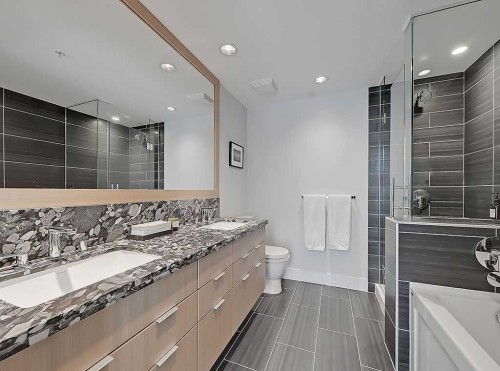 406-510 6 Avenue Se, Calgary, AB - Indoor Photo Showing Bathroom
