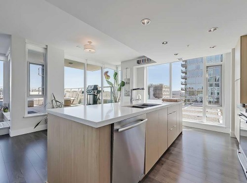 406-510 6 Avenue Se, Calgary, AB - Indoor Photo Showing Kitchen With Upgraded Kitchen
