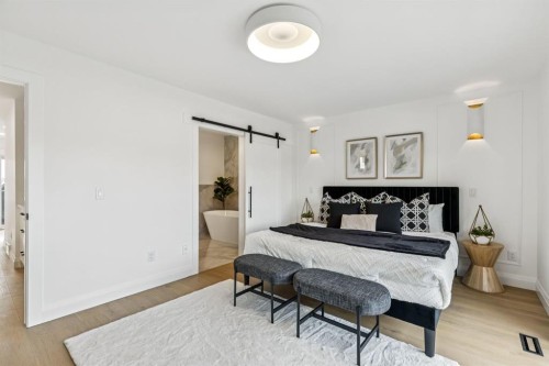 525 32 Street, Calgary, AB - Indoor Photo Showing Bedroom