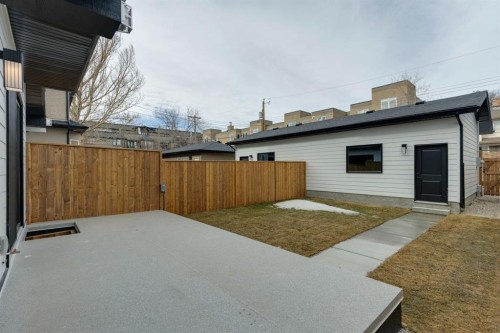 525 32 Street, Calgary, AB - Outdoor With Exterior