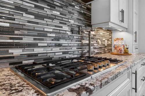 264 Stonemere Close, Chestermere, AB - Indoor Photo Showing Kitchen
