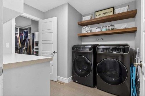 264 Stonemere Close, Chestermere, AB - Indoor Photo Showing Laundry Room
