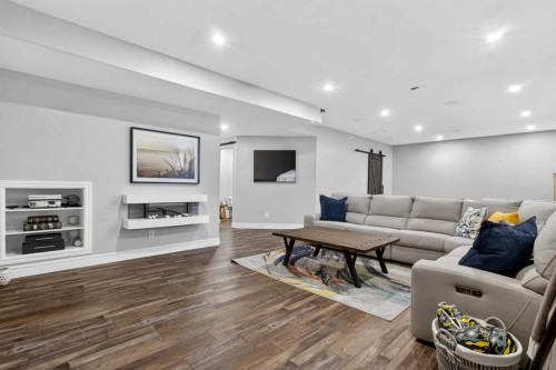 264 Stonemere Close, Chestermere, AB - Indoor Photo Showing Other Room