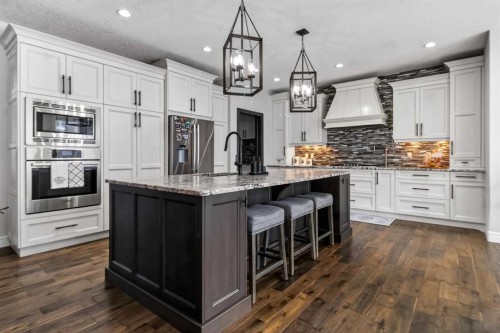 264 Stonemere Close, Chestermere, AB - Indoor Photo Showing Kitchen With Upgraded Kitchen
