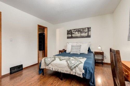 108 Westheights Close, Didsbury, AB - Indoor Photo Showing Bedroom