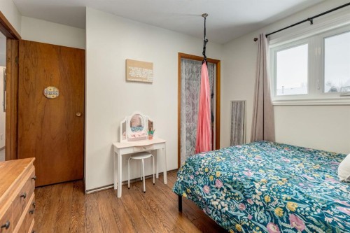 108 Westheights Close, Didsbury, AB - Indoor Photo Showing Bedroom