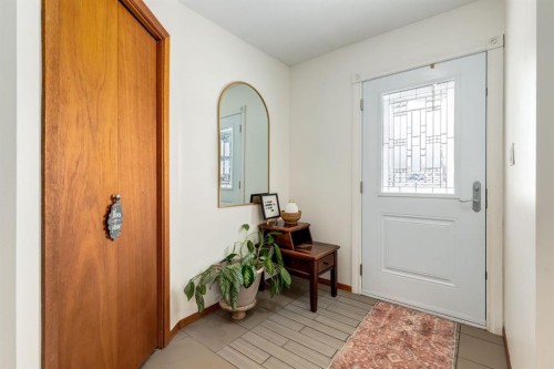 108 Westheights Close, Didsbury, AB - Indoor Photo Showing Other Room