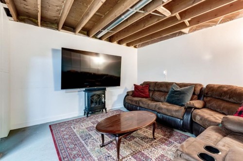 108 Westheights Close, Didsbury, AB - Indoor