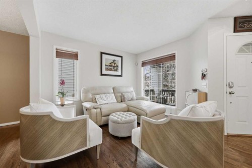 65 Millview Park Sw, Calgary, AB - Indoor Photo Showing Living Room