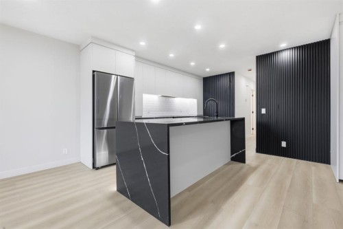 8426 Berkley Road Nw, Calgary, AB - Indoor Photo Showing Kitchen With Stainless Steel Kitchen With Upgraded Kitchen