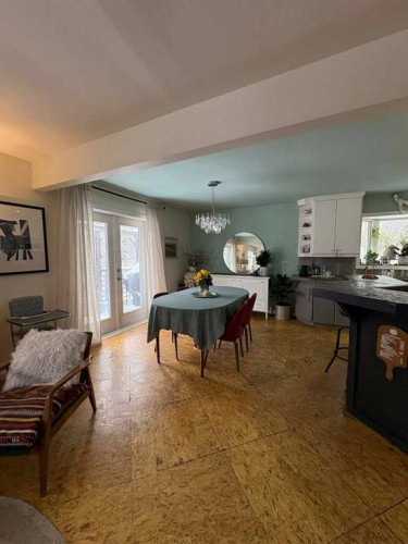 29 Windermere Road Sw, Calgary, AB - Indoor Photo Showing Other Room