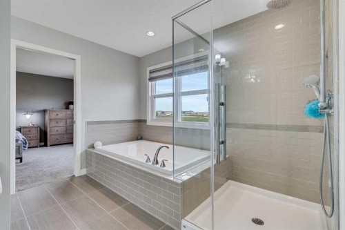 55 Sage Bluff Green Nw, Calgary, AB - Indoor Photo Showing Bathroom