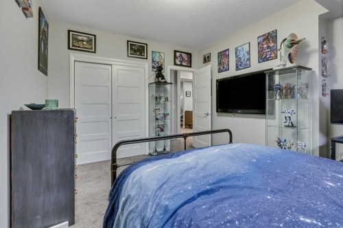 55 Sage Bluff Green Nw, Calgary, AB - Indoor Photo Showing Bedroom