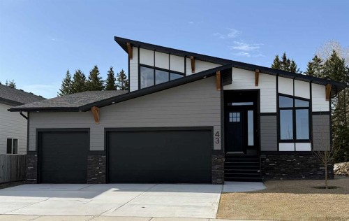 43 Viceroy Crescent, Olds, AB - Outdoor