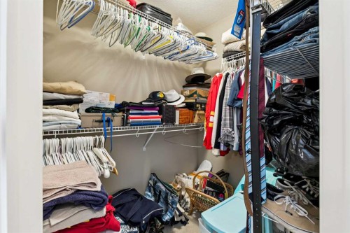 23 Kingston View Se, Airdrie, AB - Indoor With Storage