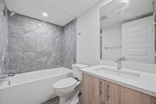 1448 Bayview Point Sw, Airdrie, AB - Indoor Photo Showing Bathroom