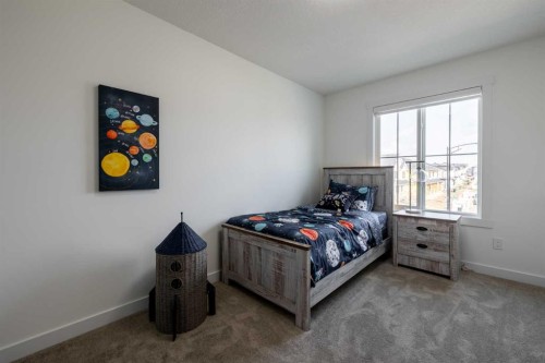 721 Clearview Green, Chestermere, AB - Indoor Photo Showing Bedroom