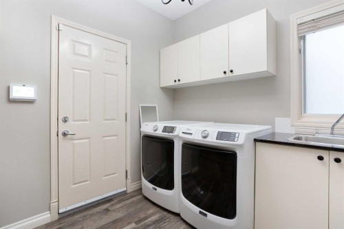 90 Discovery Ridge Road Sw, Calgary, AB - Indoor Photo Showing Laundry Room