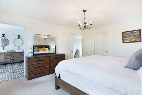 90 Discovery Ridge Road Sw, Calgary, AB - Indoor Photo Showing Bedroom