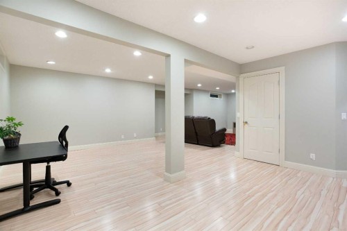 90 Discovery Ridge Road Sw, Calgary, AB - Indoor