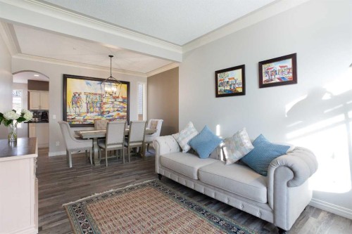 90 Discovery Ridge Road Sw, Calgary, AB - Indoor Photo Showing Living Room