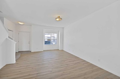 3503-111 Tarawood Lane Ne, Calgary, AB - Indoor Photo Showing Other Room