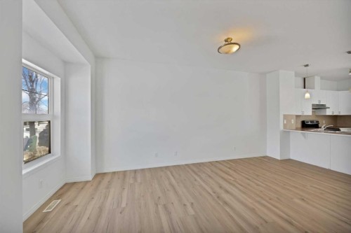 3503-111 Tarawood Lane Ne, Calgary, AB - Indoor Photo Showing Other Room