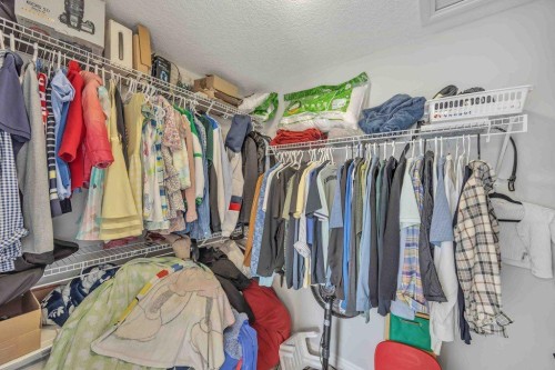 184 Cornerbrook Common Ne, Calgary, AB - Indoor With Storage