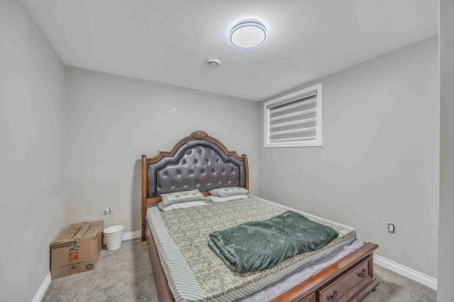 184 Cornerbrook Common Ne, Calgary, AB - Indoor Photo Showing Bedroom
