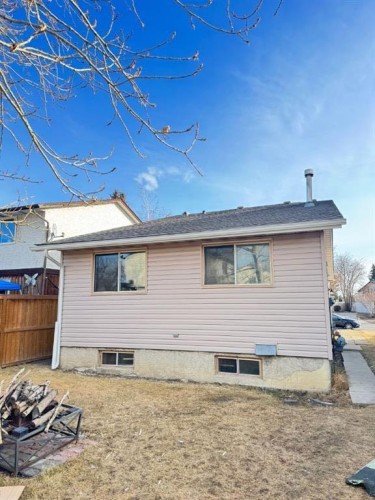 6879 Rundlehorn Drive Ne, Calgary, AB - Outdoor