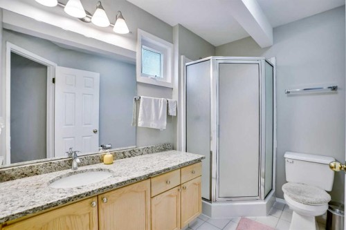 219 Coachway Lane Sw, Calgary, AB - Indoor Photo Showing Bathroom